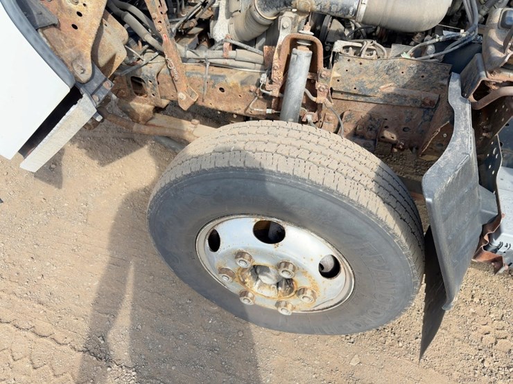 2002-isuzu-npr-hd-image-9