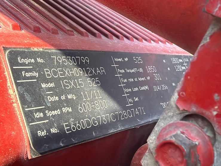 2012-peterbilt-389-image-27