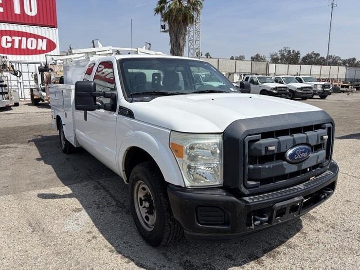 2015-ford-f250-image-2
