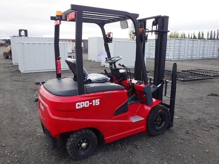 2026-sdlool-d-15-electric-forklift-image-3
