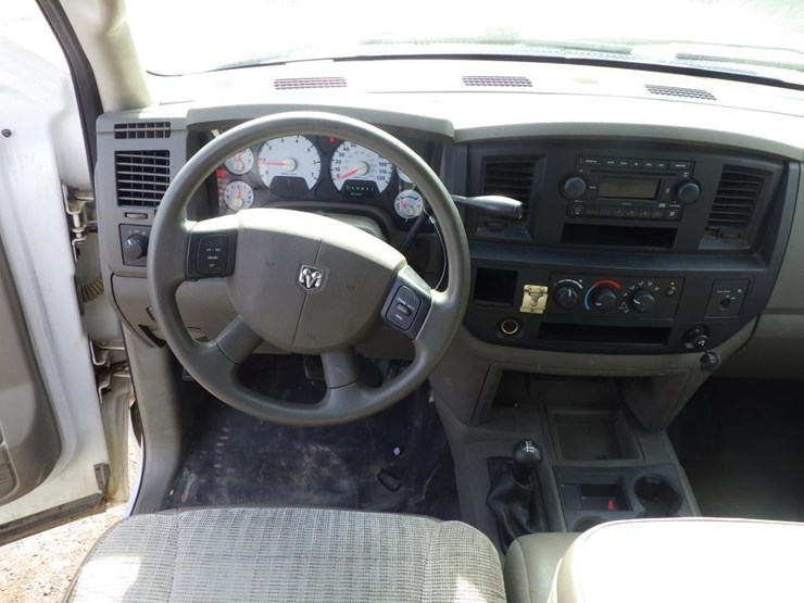 2008-dodge-ram-3500-image-7