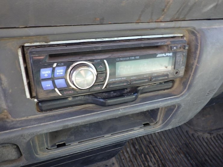 2004-isuzu-nqr-image-30