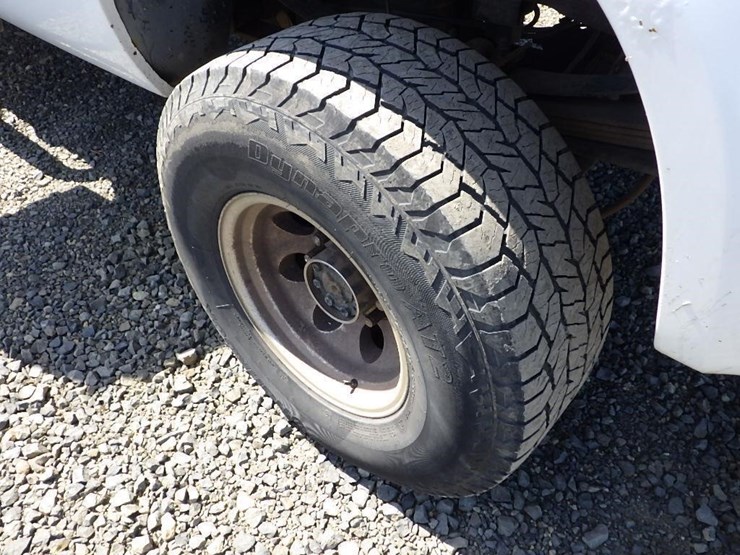 2001-ford-f350-image-14