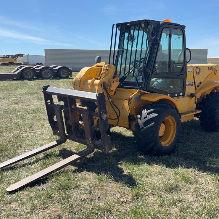 JCB 520