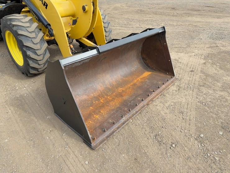 2017-yanmar-v8-image-8