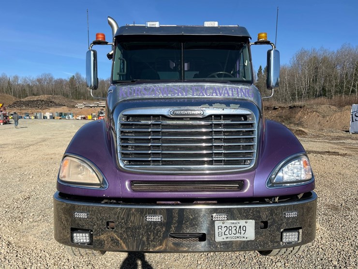 2010-massey-ferguson-8-image-8