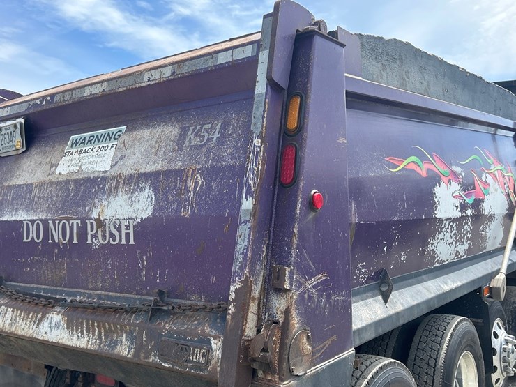 2010-massey-ferguson-8-image-17