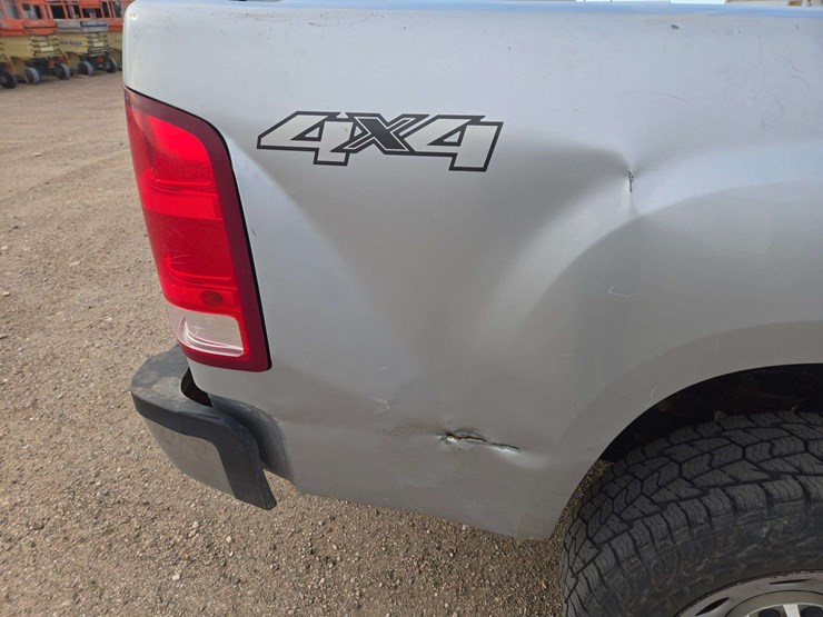 2013-chevrolet-silverado-3500hd-image-4