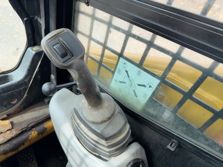 2014-caterpillar-247b3-image-18