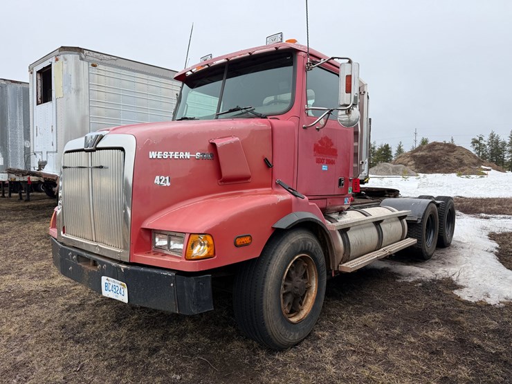 1999-western-star-5864ss-image-1