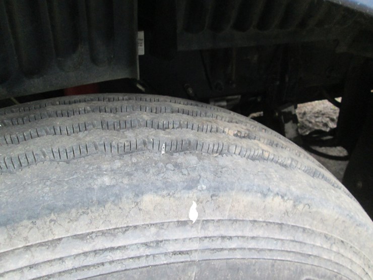 2008-peterbilt-387-image-21