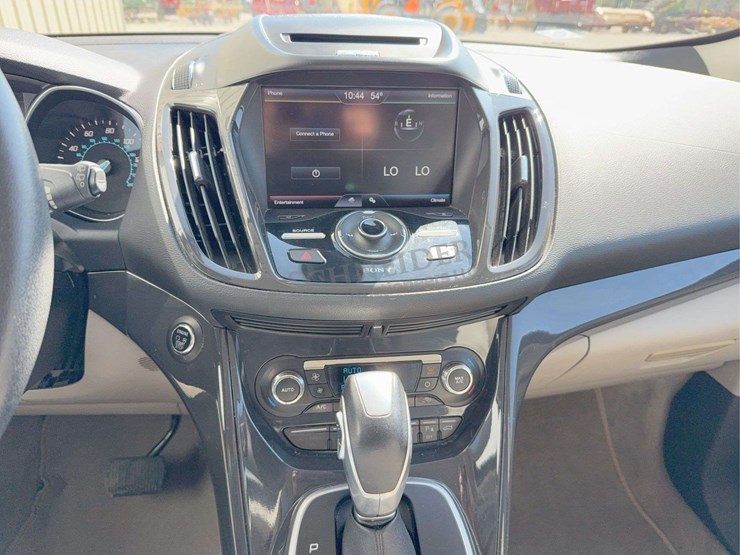 2014-ford-escape-titanium-image-47