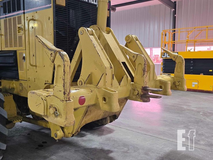 2007-caterpillar-140h-image-12