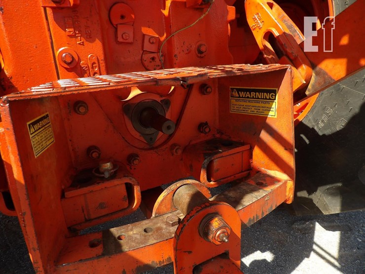 j-i-case-2390-image-5