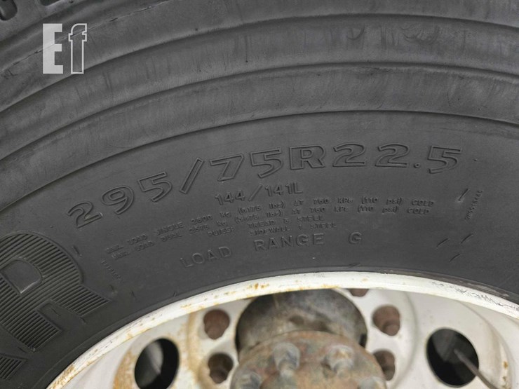 2007-international-durastar-4300-image-27