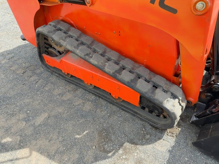 2021-gehl-rt105-image-11