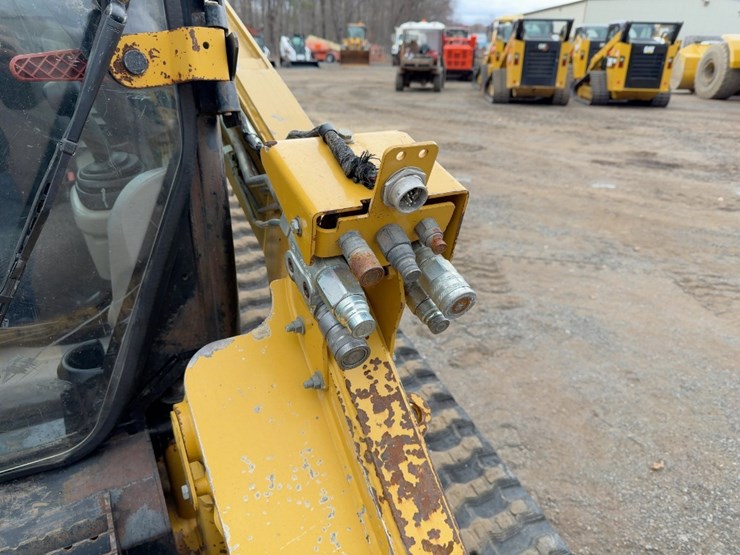 2012-caterpillar-299c-image-11