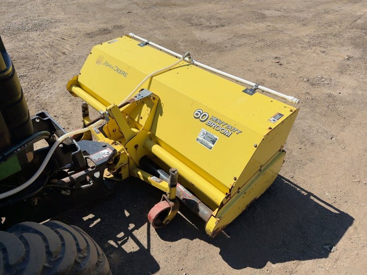 john-deere-4310-image-11