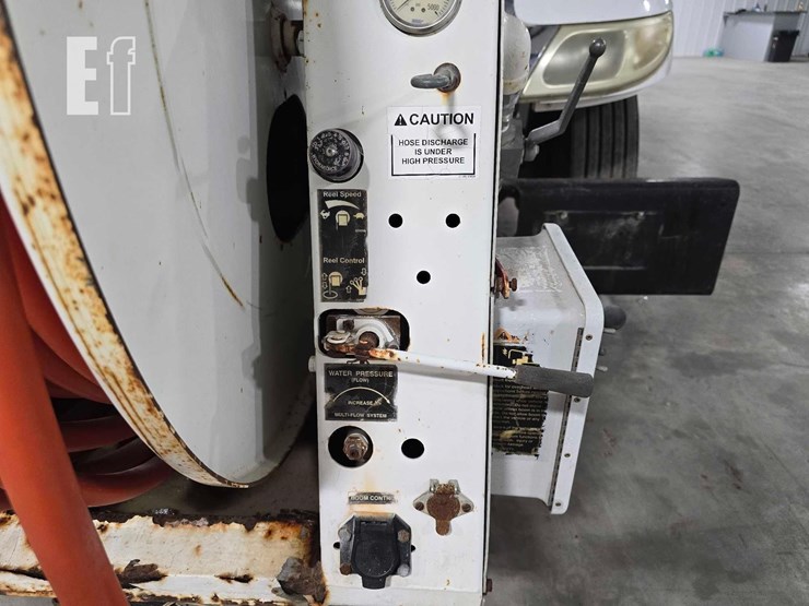 2007-international-durastar-4300-image-18