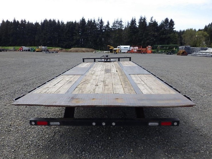 2020-maxey-22-image-6