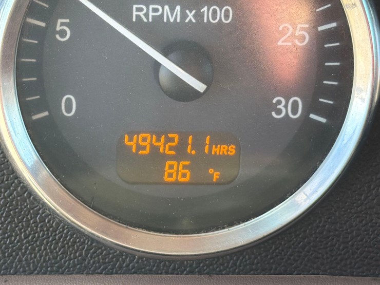 2012-peterbilt-389-image-38