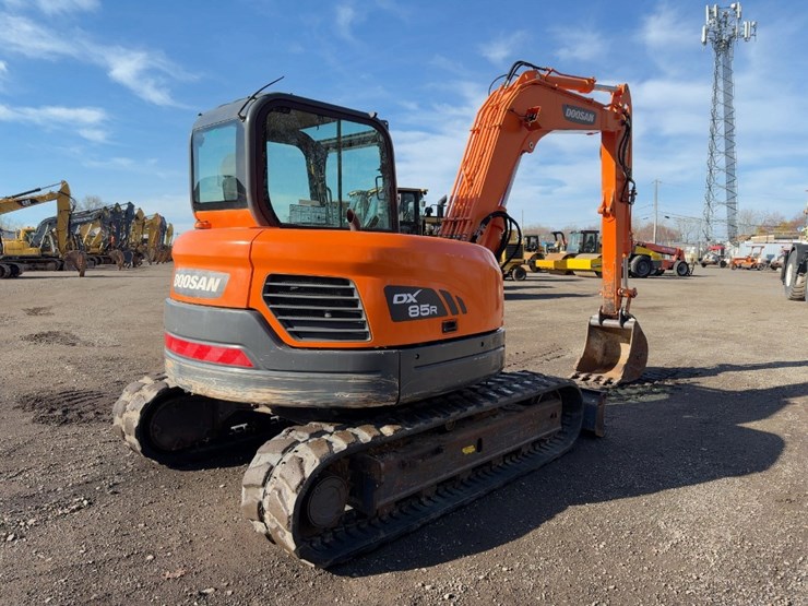 2019-doosan-dx85r-3-image-5