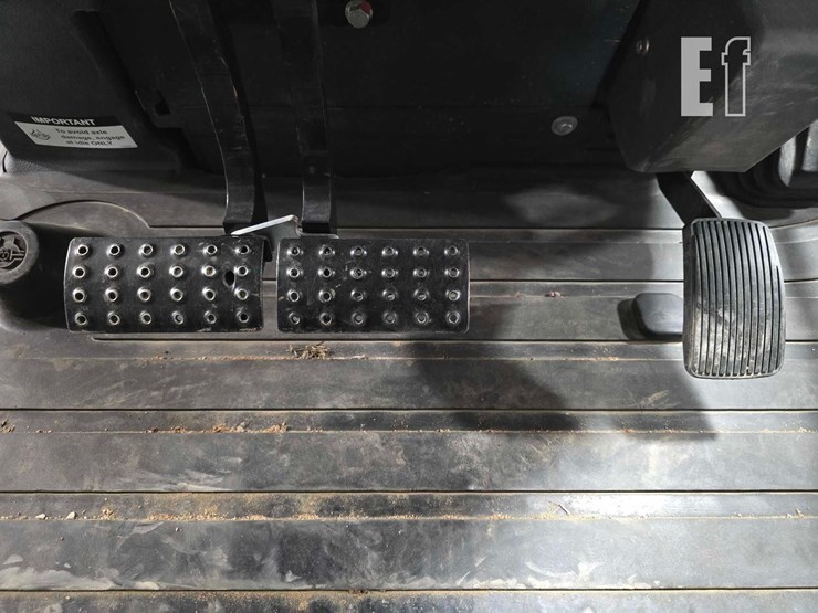 2023-deere-310-g-tier-image-20