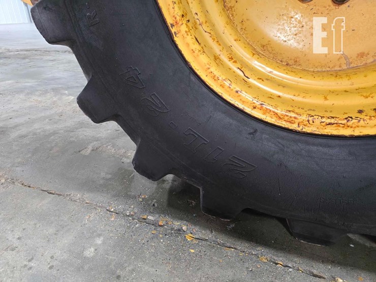 2005-deere-410g-image-35