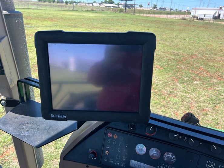 1995-john-deere-8400-image-32