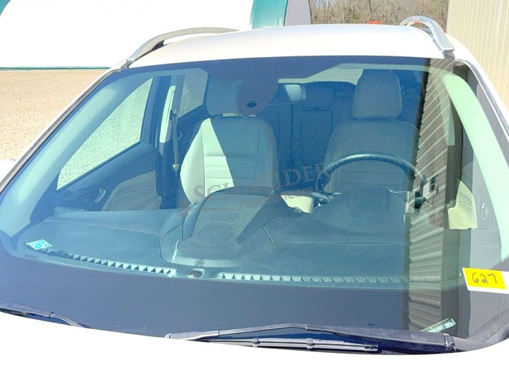 2014-ford-escape-titanium-image-12