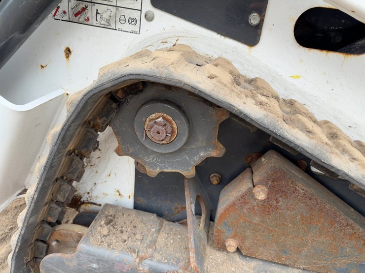 2023-bobcat-mt100-image-12