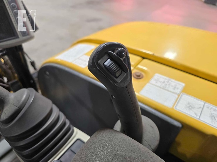 2016-caterpillar-305e2-cr-image-21