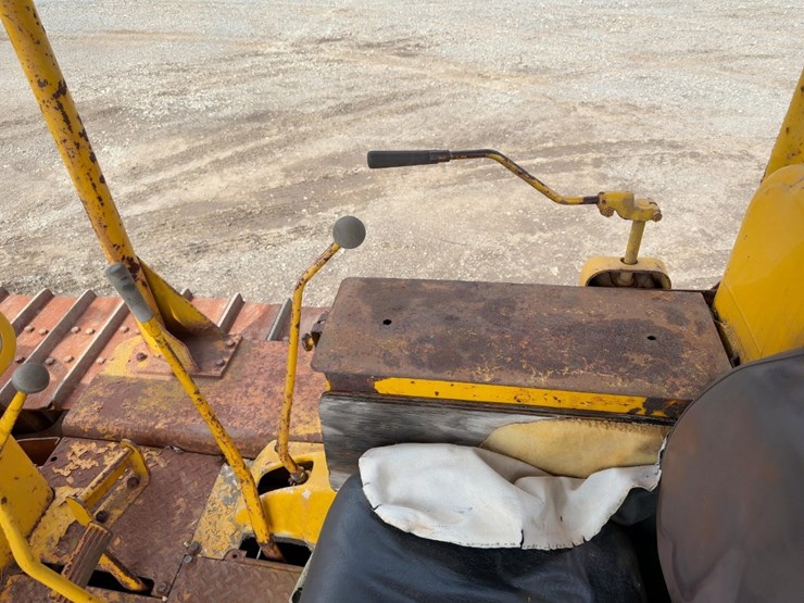 caterpillar-d6-image-31