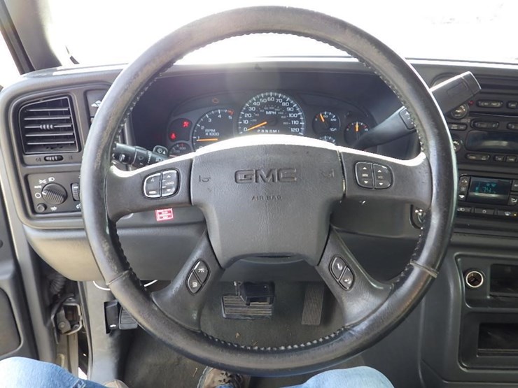 2007-gmc-sierra-2500hd-image-31