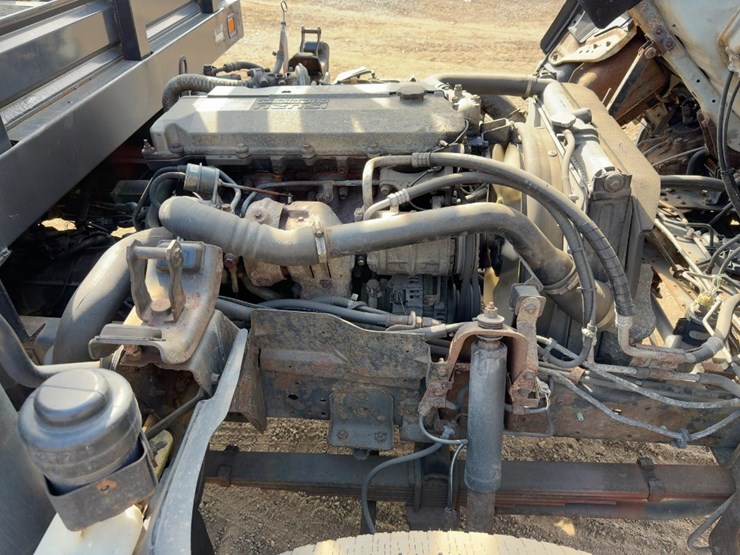 2002-isuzu-npr-hd-image-10