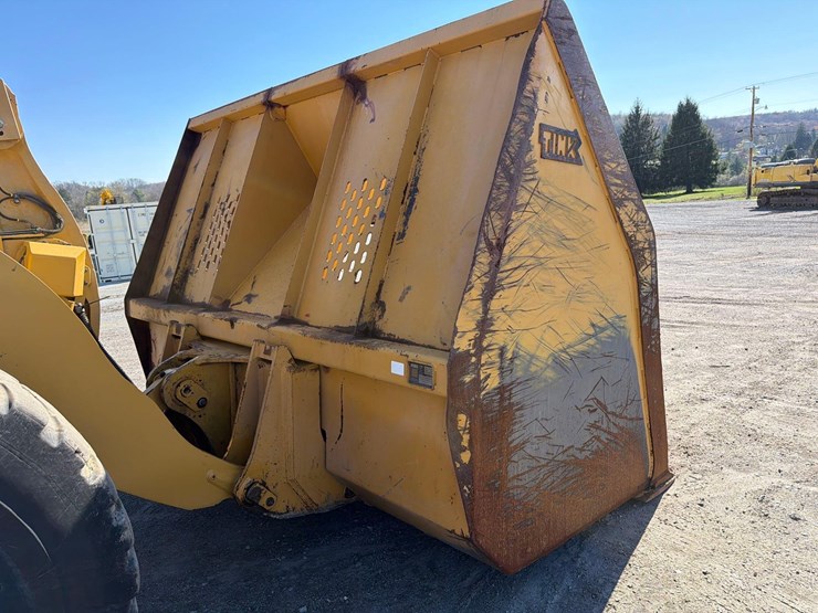 2021-caterpillar-966m-image-32