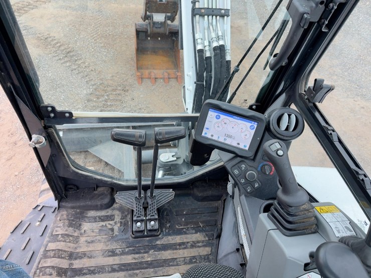 2023-bobcat-e42-image-31