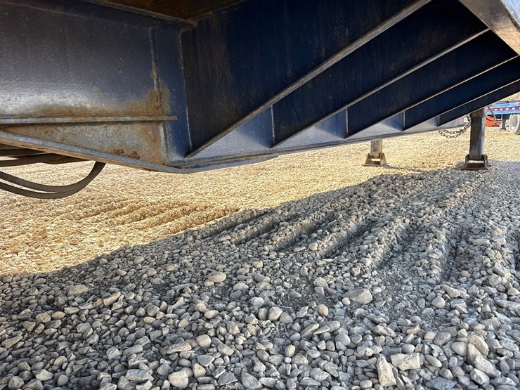 2007-massey-ferguson-8-image-21