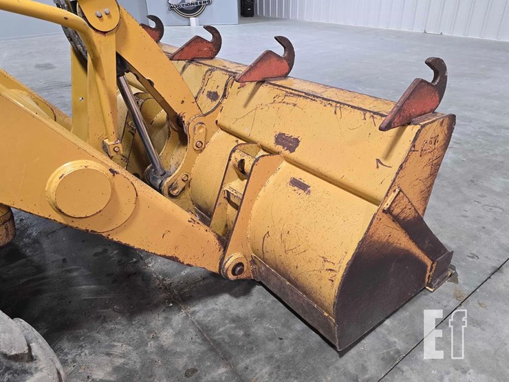 2006-caterpillar-416e-image-11