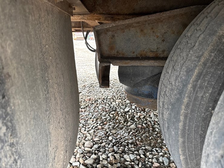 2018-massey-ferguson-8-image-17