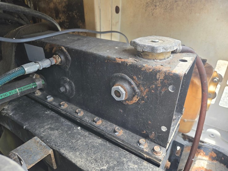 caterpillar-3116-image-19