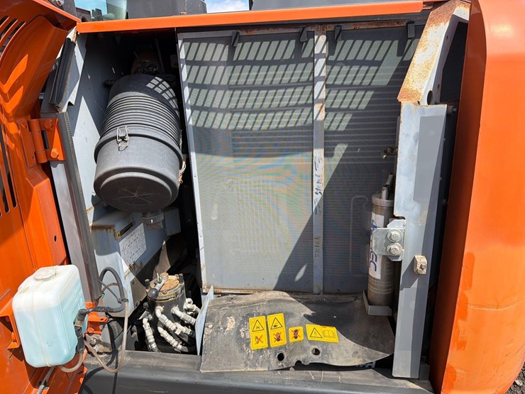 2019-hitachi-zx120-6-image-21