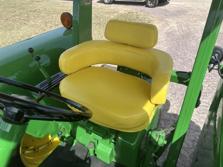 john-deere-4320-image-14