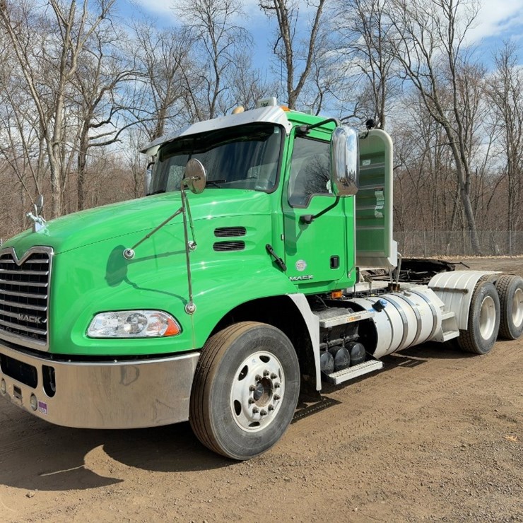 2018 MACK PINNACLE CXU613