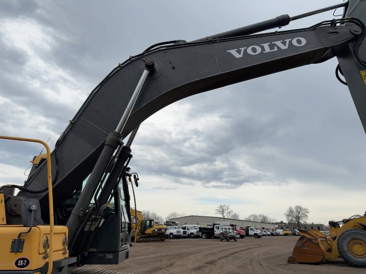 2013-volvo-ec300dl-image-11