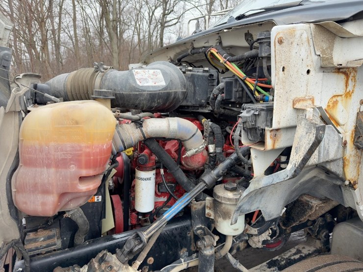 2013-ford-f750-xl-image-8