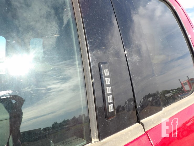 2023-ford-f250-image-7