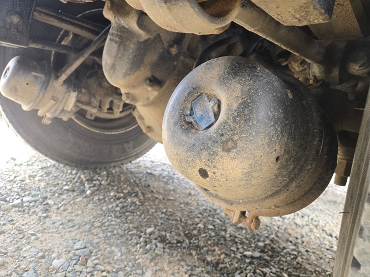 1991-peterbilt-357-image-37