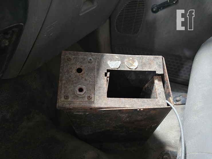 2000-ford-f650-sd-image-16