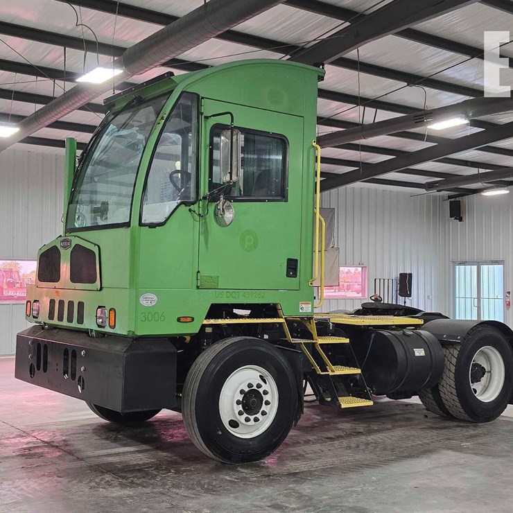 2020 AUTOCAR XSPOTTER